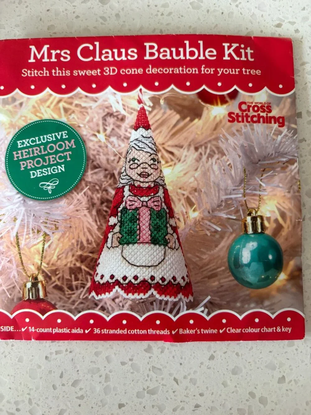 Mrs. Claus Bauble Kit